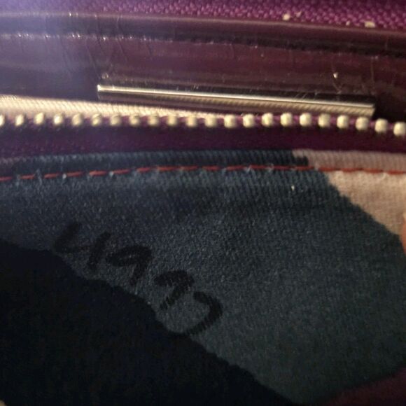 Marc by Marc Jacobs Continental Zip Around Wallet with Logo Lock Purple Red - Picture 13 of 13